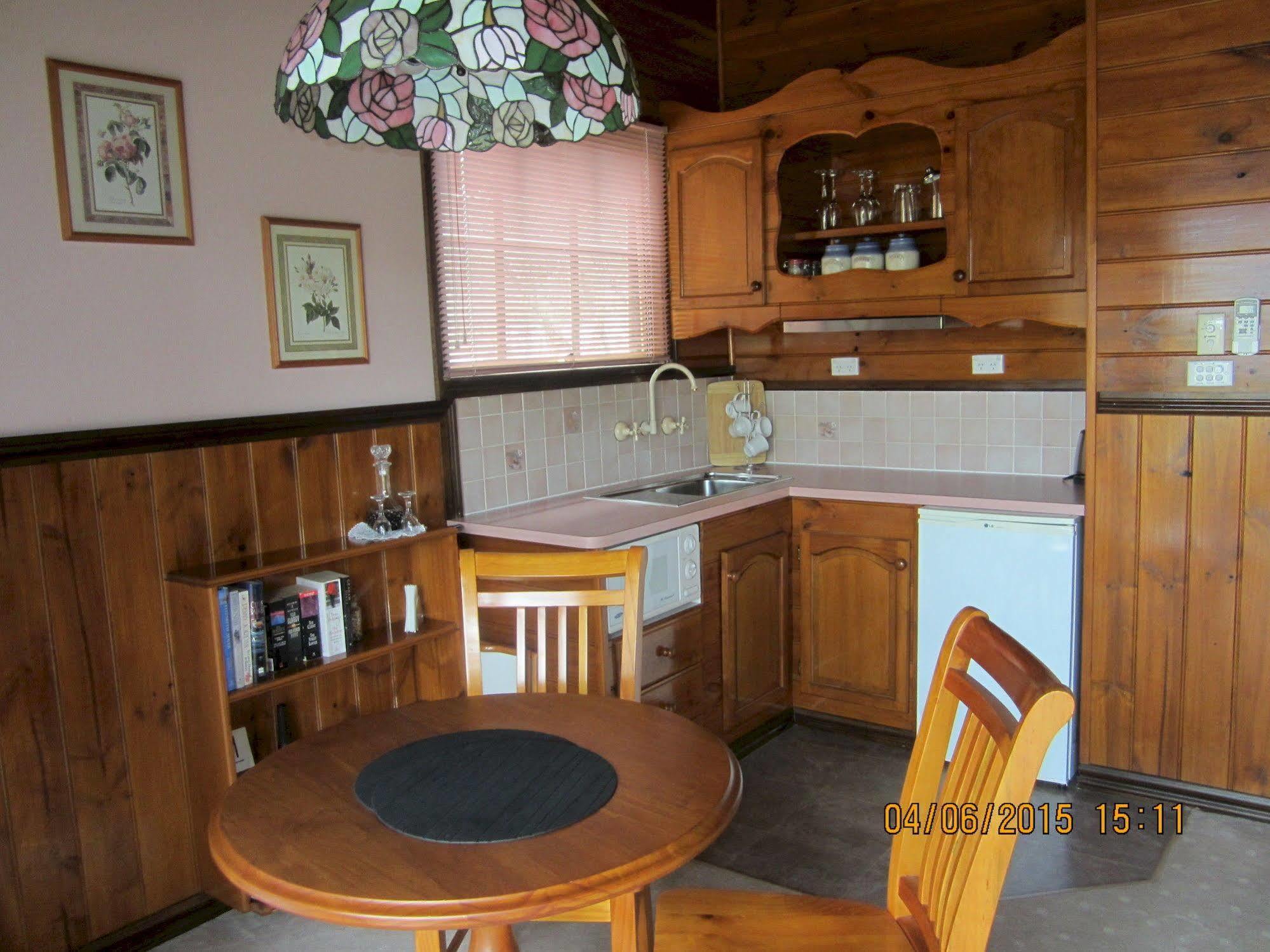 Howqua Willowlake Cottages المظهر الخارجي الصورة